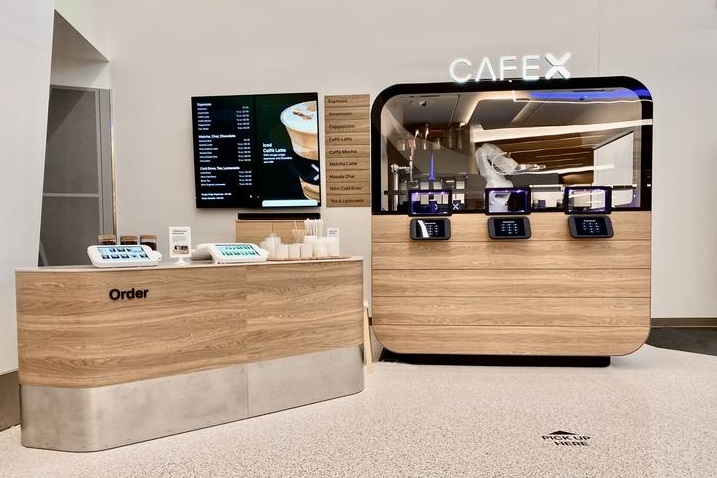 Роботизированная кофейня Cafe X
