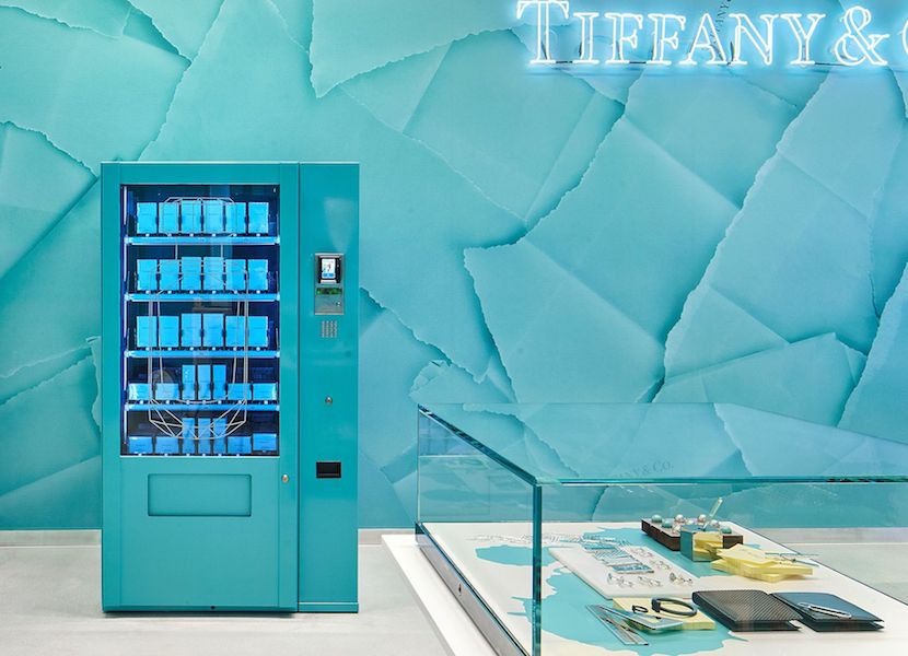 В Лондоне открылся новый торговый автомат Tiffany & Co.