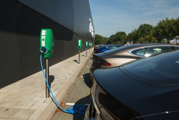 В поддержку экологии: зарядные посты для электромобилей для жителей ЖК «Фонвизинский»