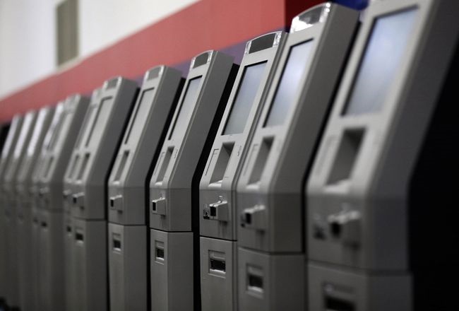 ВТБ тестирует китайские банкоматы