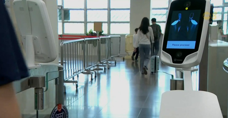 Биометрические киоски упрощают пограничный контроль на поездах в Сингапуре