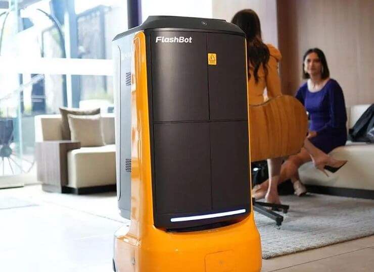 Marriott внедрил в отеле роботов с биометрией и ИИ