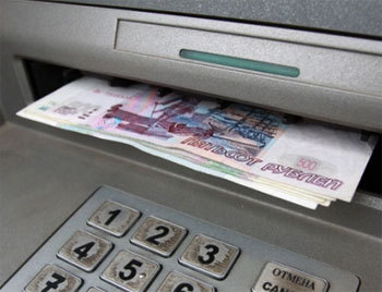Абоненты «Билайна» смогут снимать деньги с мобильного счета через банкоматы