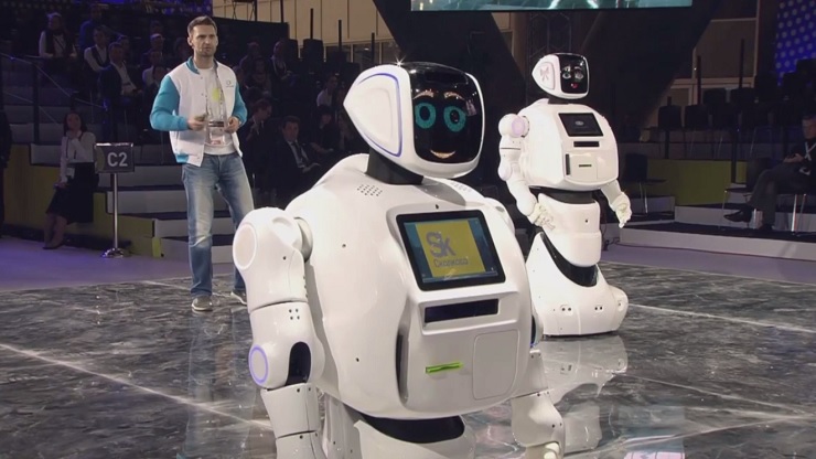 Компания «Промобот» показала обновленную версию робота Promobot V.3